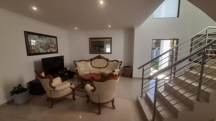 3 Bedroom Property for Sale in Gateway Manor North West